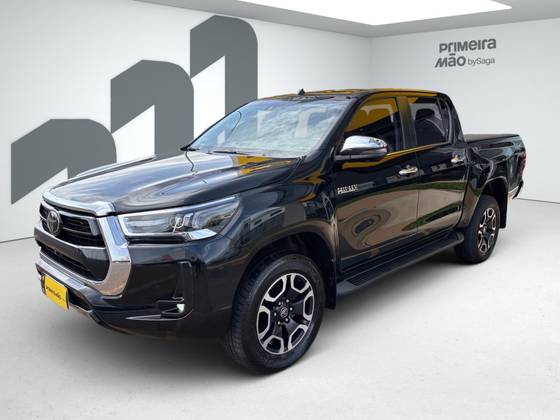 TOYOTA HILUX 2.8 D-4D TURBO DIESEL CD SRX 4X4 AUTOMÁTICO